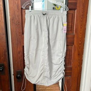 Wild Fable NWT women’s utility midi skirt size M